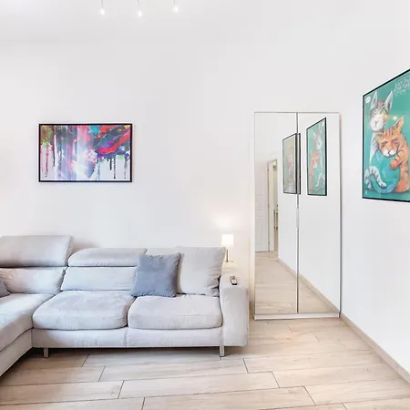 Waterfront District Daire